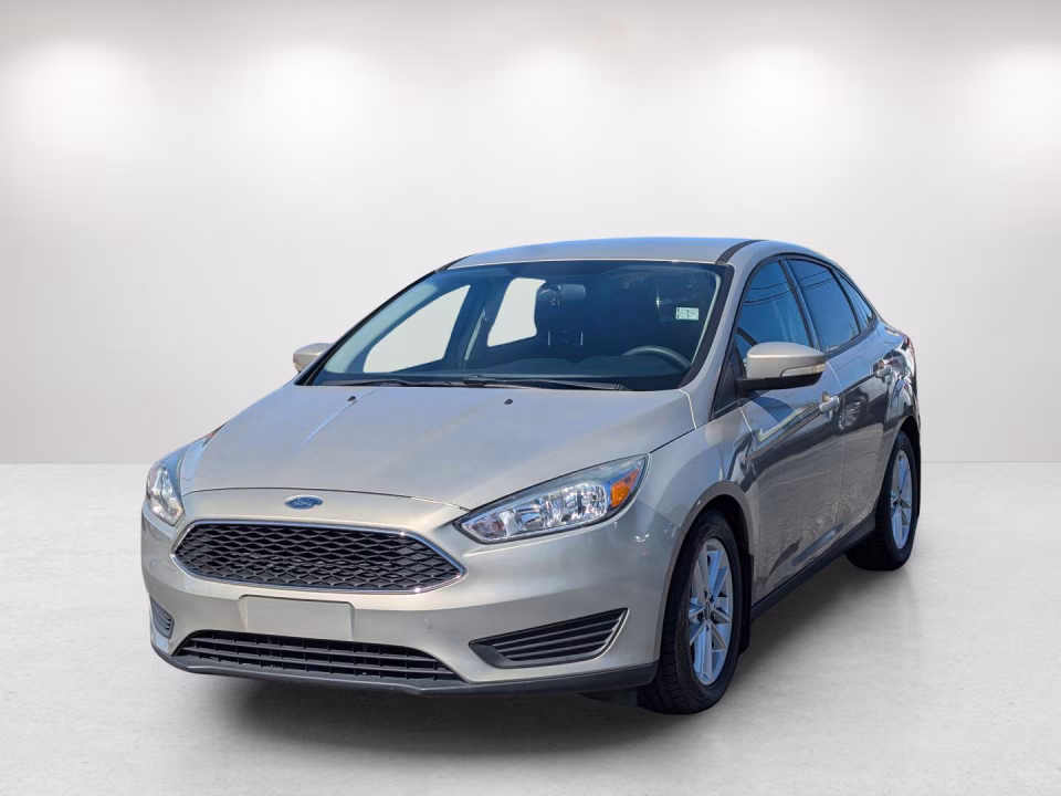 2015 Ford Focus Sedan SE's photo