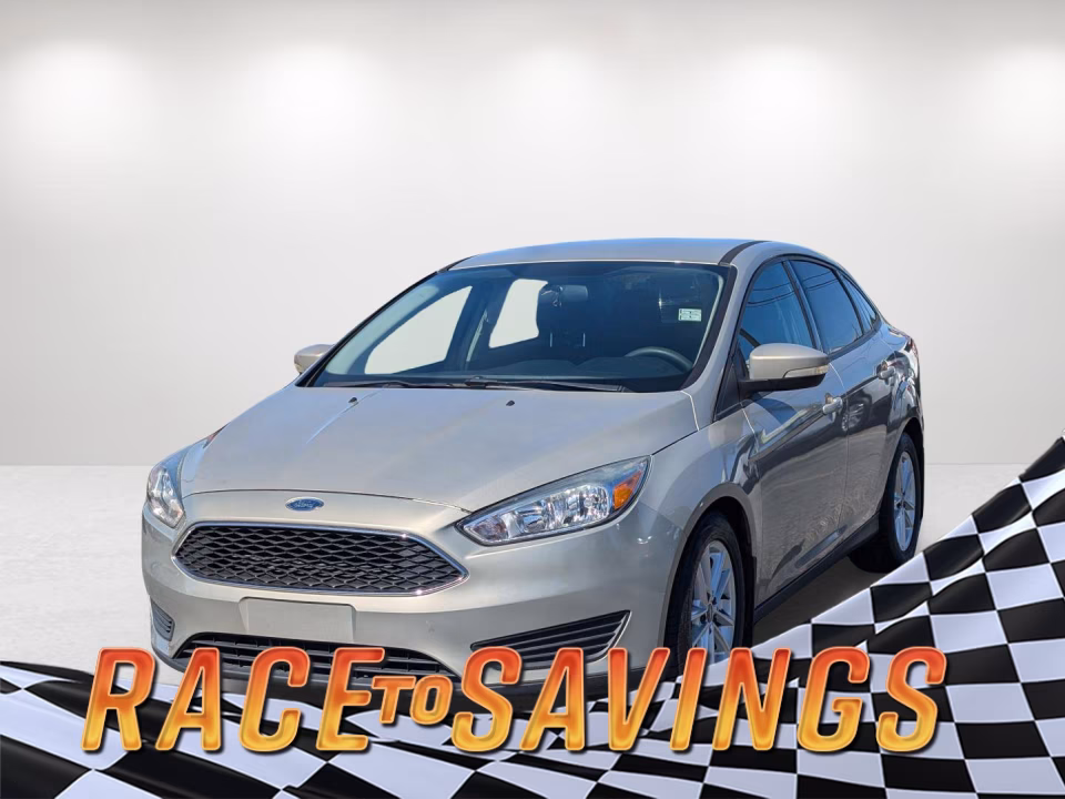 2015 Ford Focus Sedan SE's photo