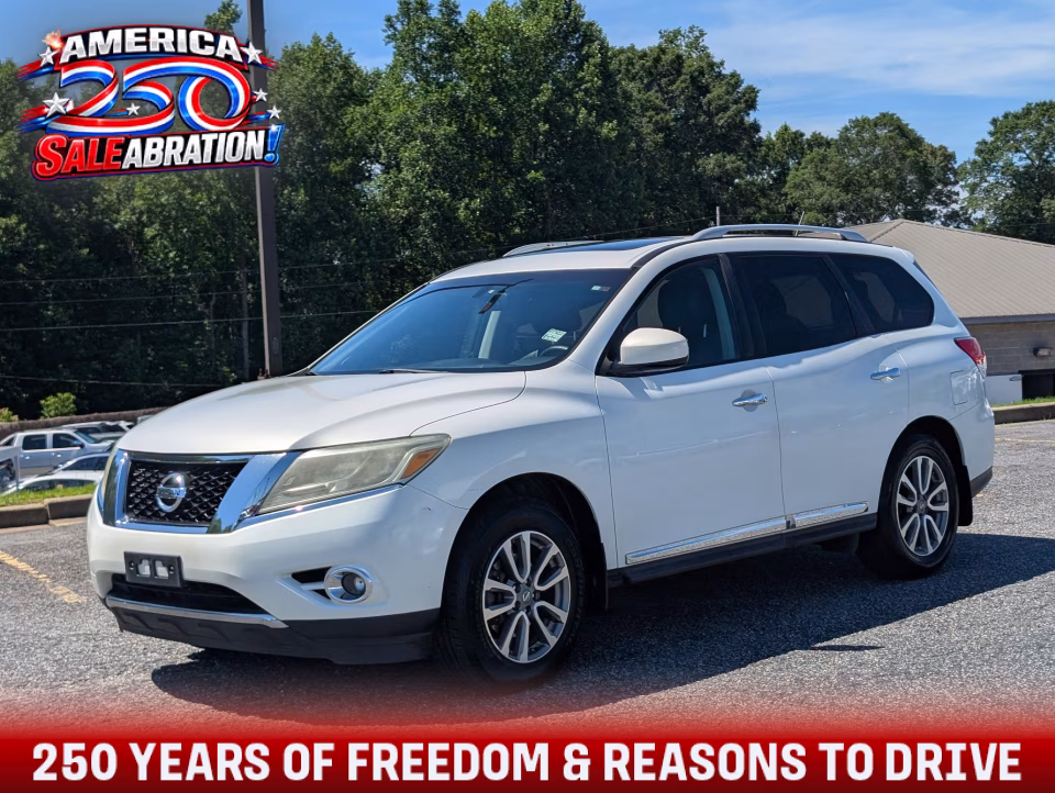 2014 Nissan Pathfinder SL 4WD's photo