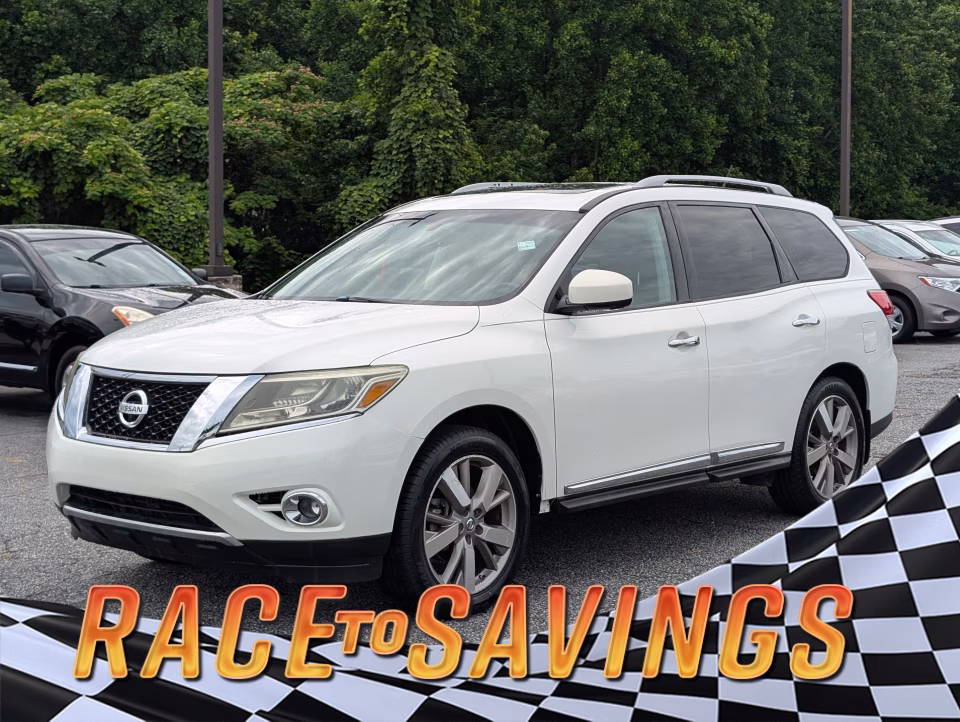 2014 Nissan Pathfinder Platinum 2WD's photo